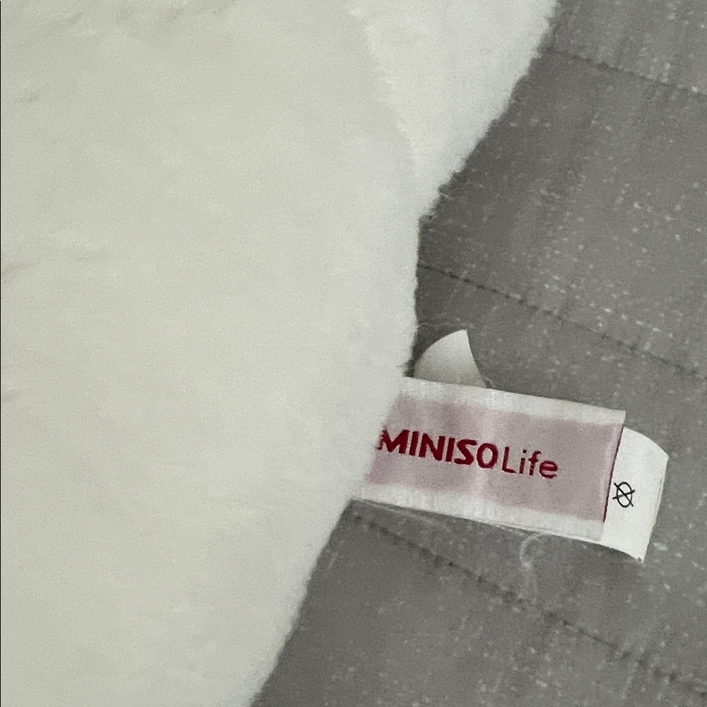 Minisolife White Sloth Plush 20"
Long Laying Lying Sleeping Closed Eyes - Picture 4 of 13